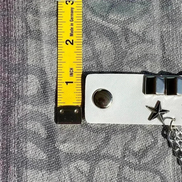 White Leather Punk Goth Rock Star Chain Metal Stud Snap Chain Cuff Bracelet NWT - Picture 4 of 5